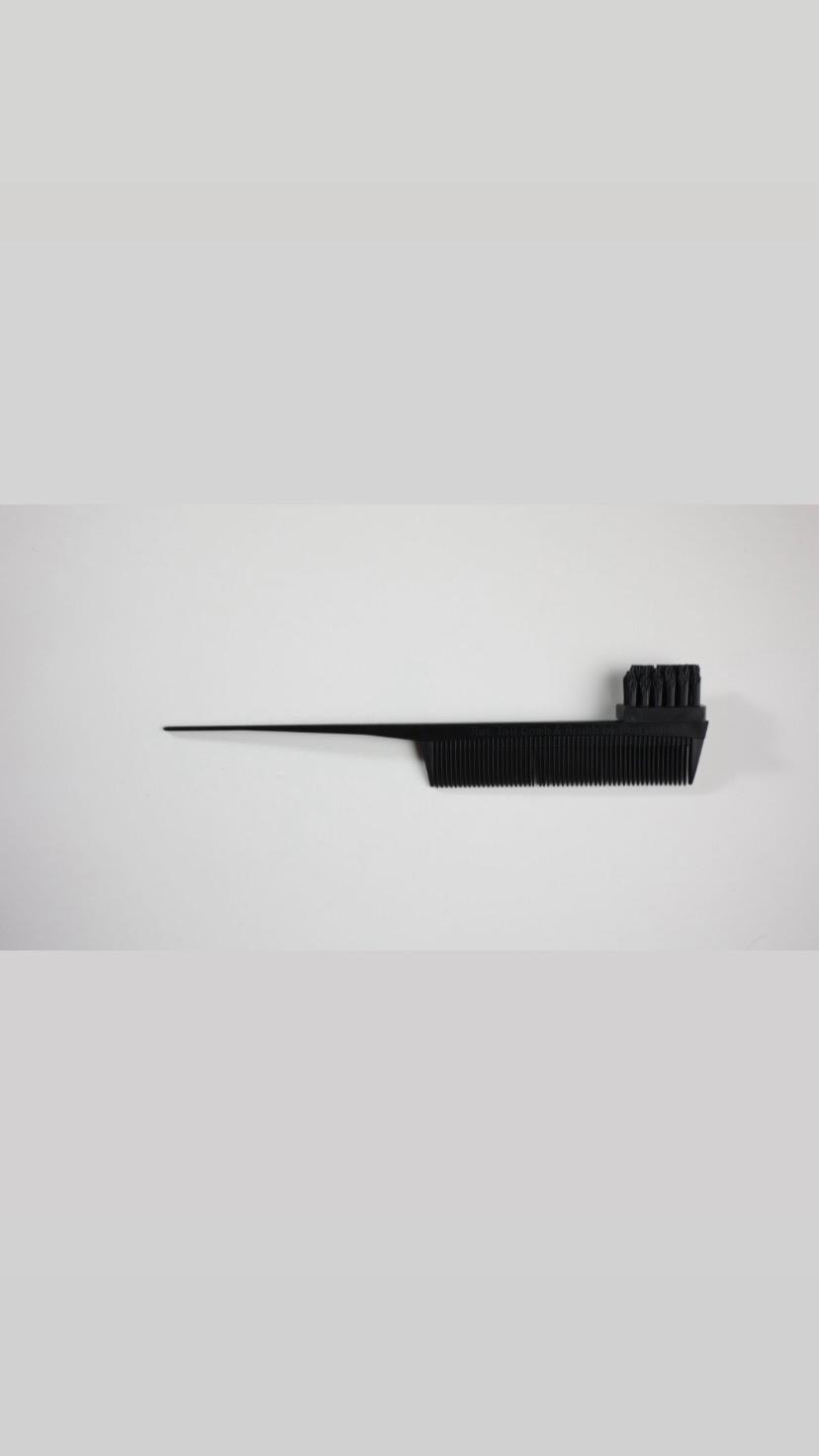 Tail Comb and Angle Brush